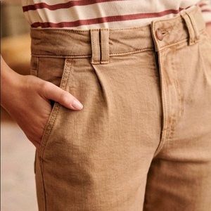 Sézane Manu Trousers in Beige Khaki